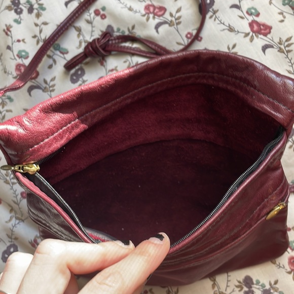 Vintage Maroon Leather Cross Body Purse - Picture 5 of 5